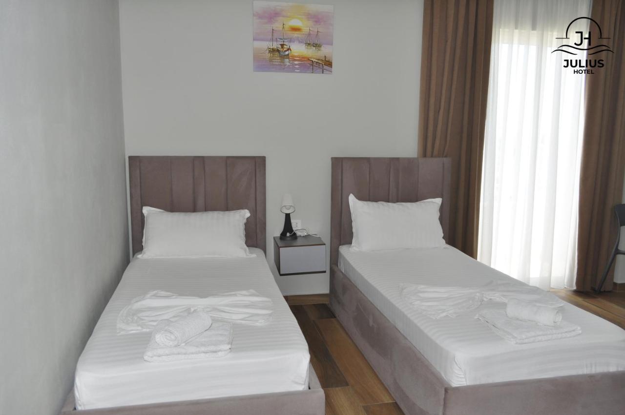 Julius Hotel Голем Екстер'єр фото