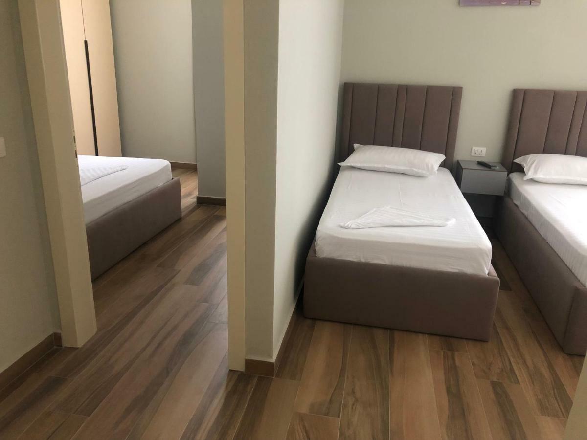 Julius Hotel Голем Екстер'єр фото